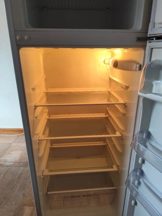 Frigorífico Zanussi con congelador