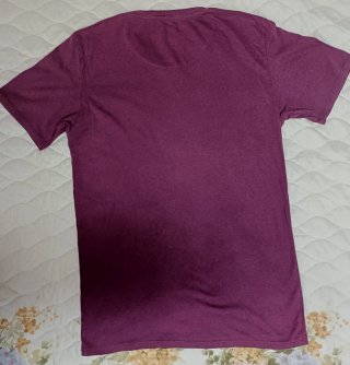 Camiseta Bershka Talla L Morada