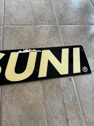 Placa Yasuni Negra y blanca