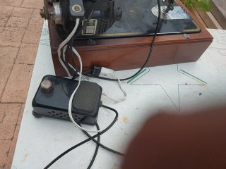 Máquina de coser Alfa antigua