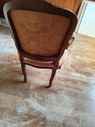 Sillón Clásico Madera Maciza Rosa