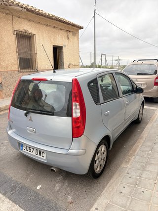 Mitsubishi Colt 2005
