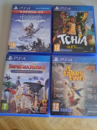 PS4 (PlayStation 4) Negra + Accesorios