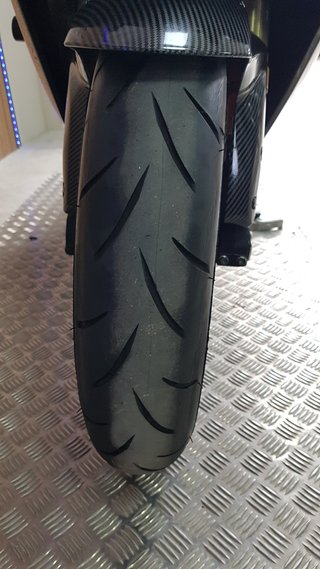SUZUKI GSX-R 600 2004