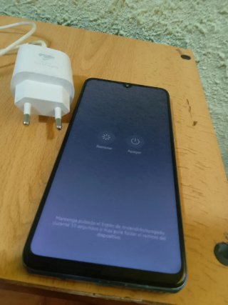 Móvil Huawei P30 Lite + Cargador carga rápida