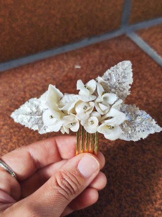 Tocado Novia/Comunión Flores y Hojas