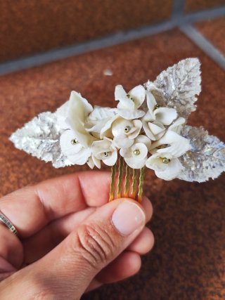 Tocado Novia/Comunión Flores y Hojas