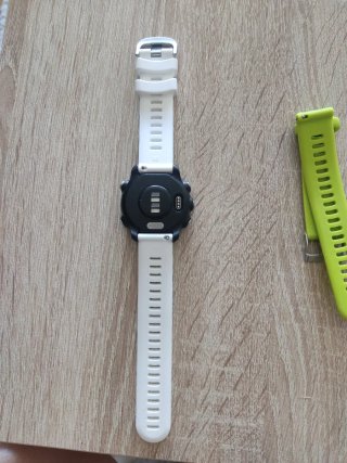 Reloj Garmin Forerunner 245 Blanco y Verde