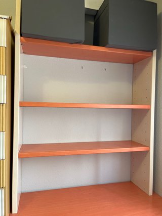 Escritorio juvenil naranja y blanco