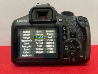 CANON EOS T6 (1300D) +EF-S 18-55mm +SD 8GB + FUNDA