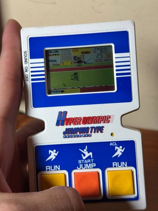 Bandai Hyper Olympic Jumping - Mini Gioco/Console