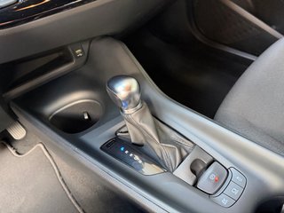 Toyota C-HR 2023 / 97.000 km / Garantia oficial