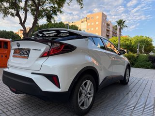 Toyota C-HR 2023 / 97.000 km / Garantia oficial