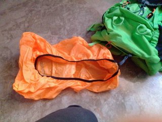 Mochila de montaña verde