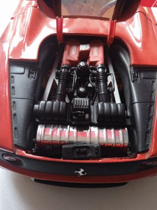 Ferrari 1:18 Rojo Descapotable