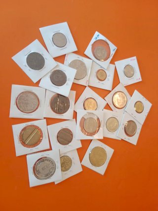 Colección de Monedas Antiguas en carton