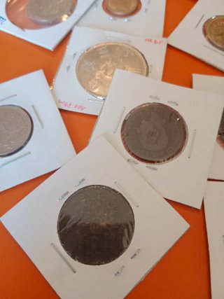 Colección de Monedas Antiguas en carton