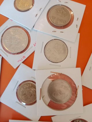 Colección de Monedas Antiguas en carton