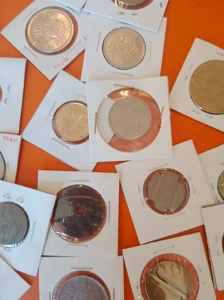 Colección de Monedas Antiguas en carton