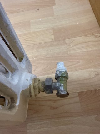 Radiador de hierro fundido beige