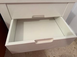 2 Mesitas de Noche Blancas