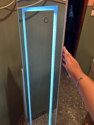 Espejo joyero con luz LED