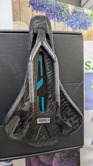 Sillín Ryet Ultimate Carbono 3D