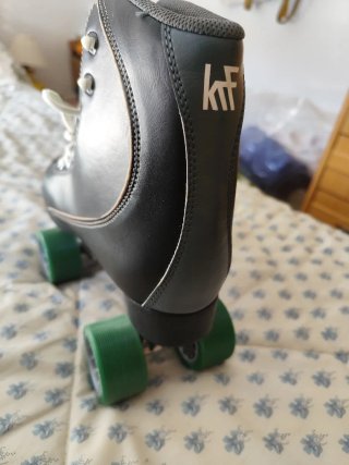 Patines Clásicos KRF Negro/Verde número 43