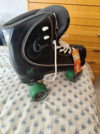 Patines Clásicos KRF Negro/Verde número 43