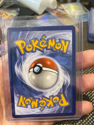 Carta Pokémon Giratina VSTAR 212/196 Inglés