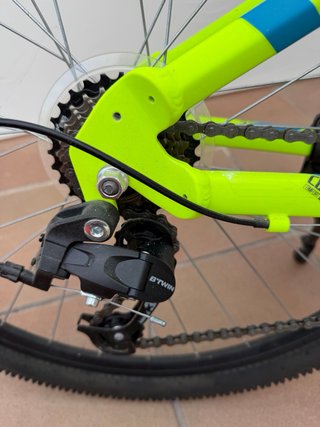 Bicicleta Rockrider ST 100 + casco