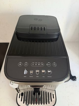 Cafetera Superautomática DeLonghi Magnifica EVO