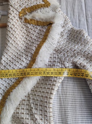 Blazer Tweed Mango Beige y Dorado