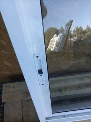 Ventana corredera de aluminio blanca