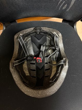 Casco luz trasera y delantera HOMOLOGADO.