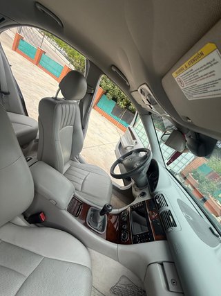 Mercedes-Benz Clase C 2005