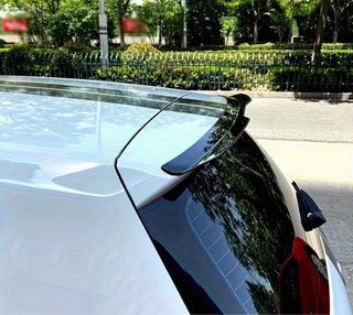 Spoiler trasero 99cm negro piano