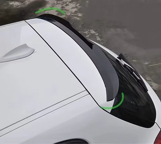 Spoiler trasero 99cm negro piano