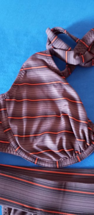Bikini marrón y naranja Talla 40