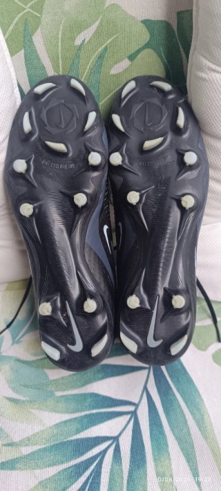 Botas de fútbol Nike Phantom Talla 40