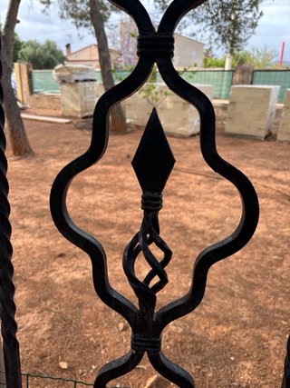 Puerta hierro forjado exterior negra