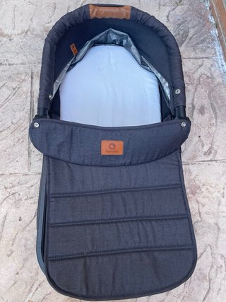 Cochecito de bebé Lionelo gris Con accesorios.