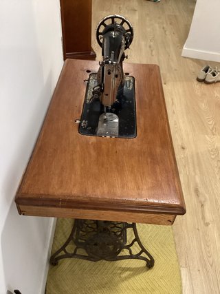 Máquina de coser Singer antigua