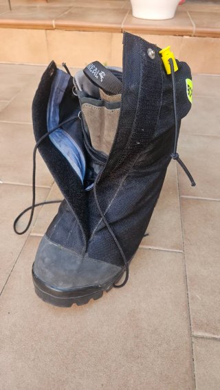 Botas de Alpinismo Boreal Negras y Amarillas
