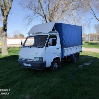 TRANSPORTES Y MUDANZAS
