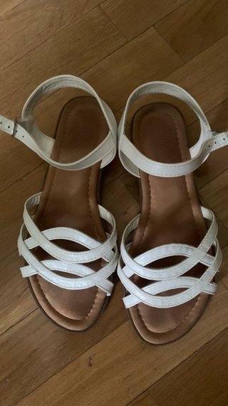 Sandalias blancas cómodas Talla 36