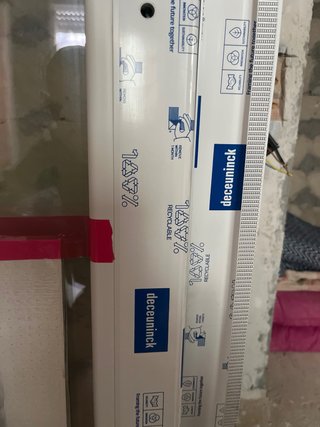 Ventana PVC corredera nueva con persiana