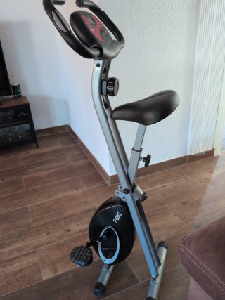 Bicicleta Estática F-BIKE para Reparar