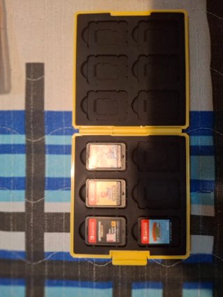 Nintendo Switch Lite + 10 Juegos + accesorios