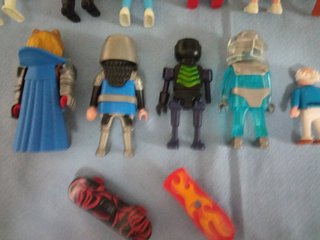 33 Figuras Playmobil + 2 Patinetes